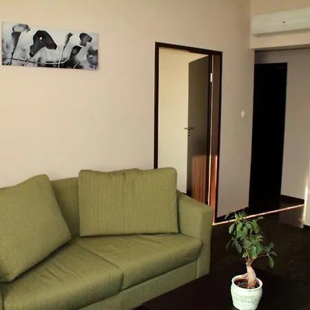 Whb Szálloda 3*