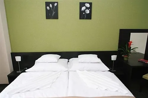 Whb Hotel Gyor